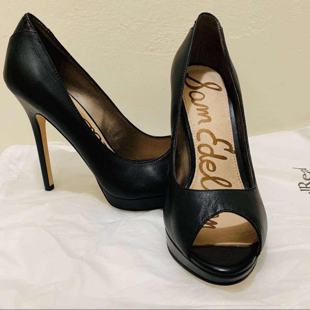 Sam Edelman: Ella Peep-Toe black Platform Pump